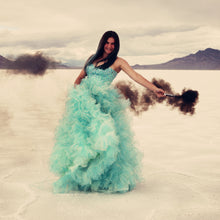 Load image into Gallery viewer, Smoke Bombs-18 PCS