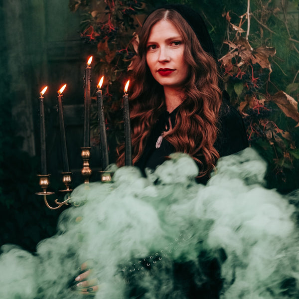 Creating Mesmerizing Halloween Photos with Smoke Bombs: A Guide for Spooky Effects